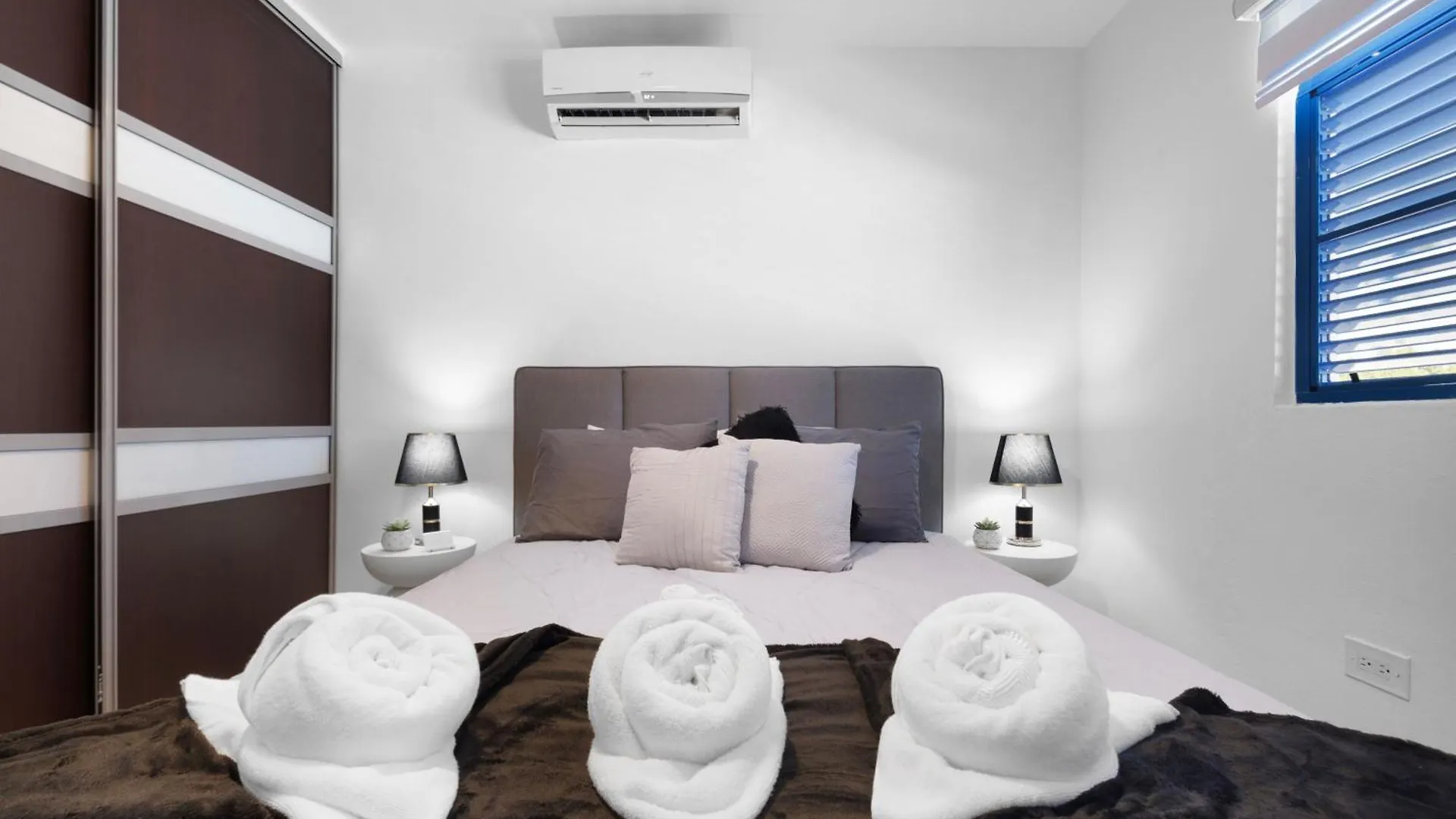 City-View Balcony One-Bedroom Ph 4 Guests Mm6 산후안 푸에르토리코